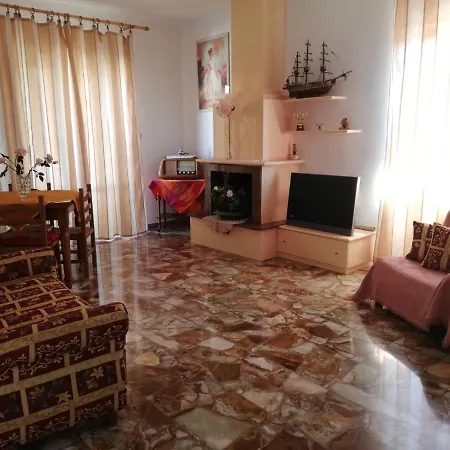 Silvi Hill Apartment *