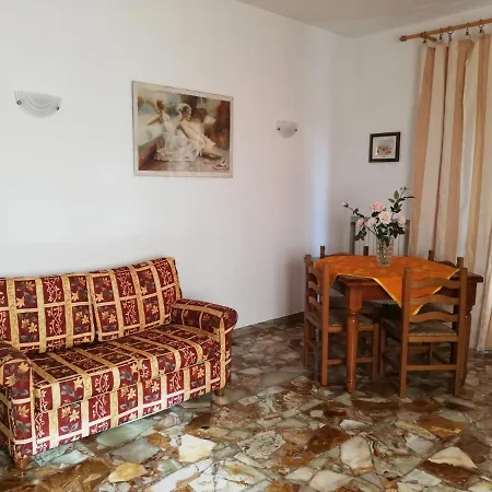 Silvi Hill Apartment Appartement *