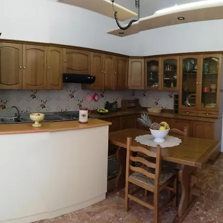 Silvi Hill Apartment *